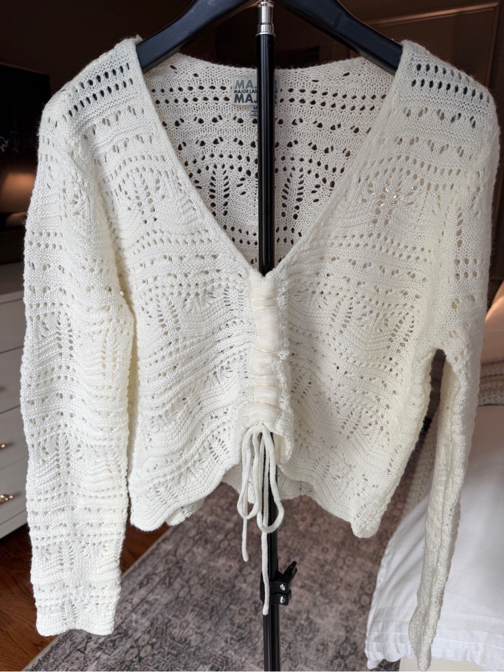 Major Label Group Cream Crochet Knit Sweater Ruched Front Tie V-Neck Size Medium